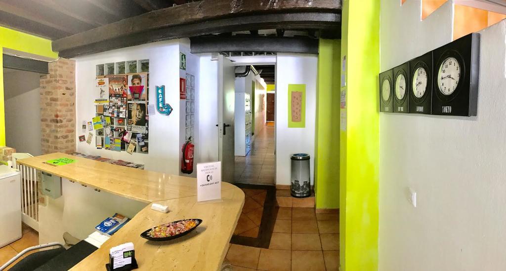 Albergue Juvenil New Age Hostel ปัลมาเดมายอร์กา ภายนอก รูปภาพ