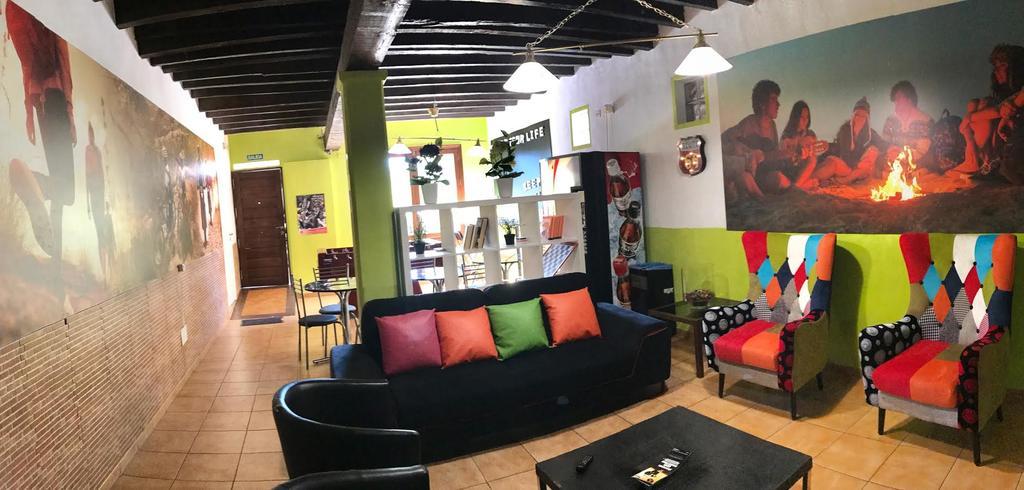 Albergue Juvenil New Age Hostel ปัลมาเดมายอร์กา ภายนอก รูปภาพ